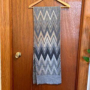 Cashmink Blue and Grey Patterned Scarf NWOT